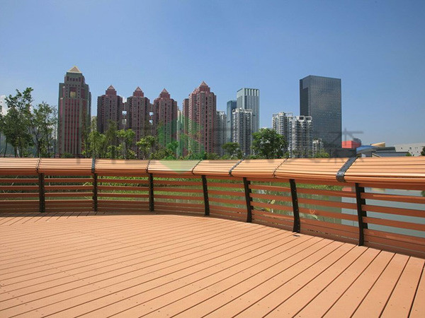 wood-plastic composite flooring